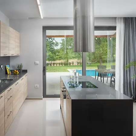 Helios Sveti Petar u Sumi